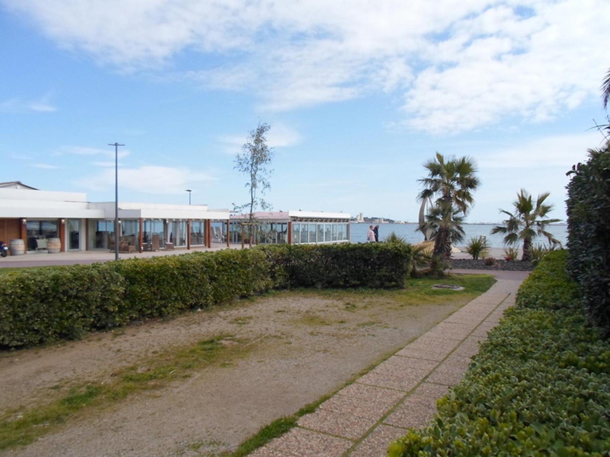 Appartement Avec Terrasse, Climatisation Et Animaux Admis, Proche Des Thermes - Fr-1-503-38 Balaruc-les-Bains Buitenkant foto